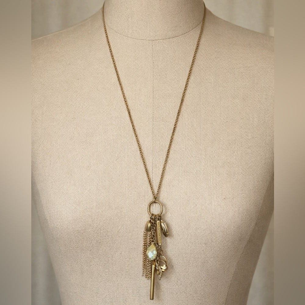 Elegant Pendant Long Statement Necklace